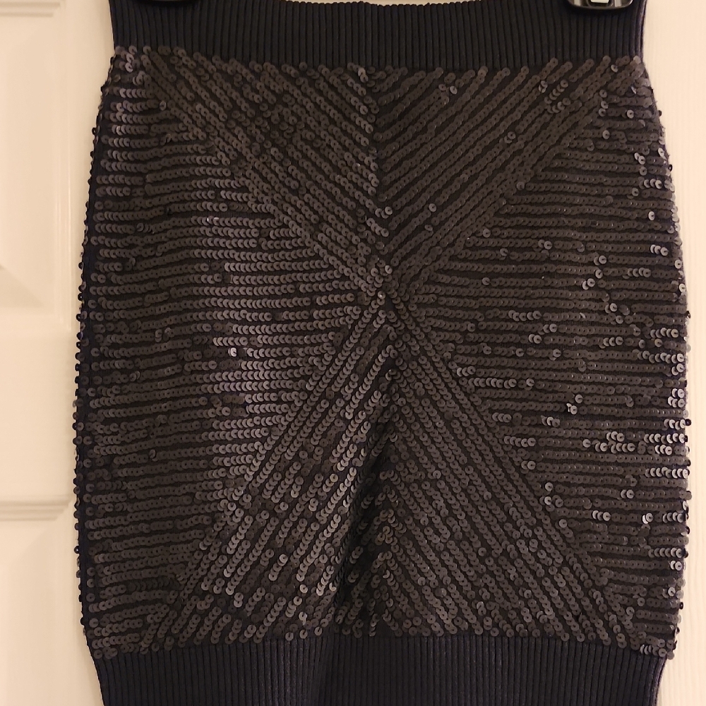 Classic DKNY Matte Black Sequin Pure Silk Knit Tube Top -never worn